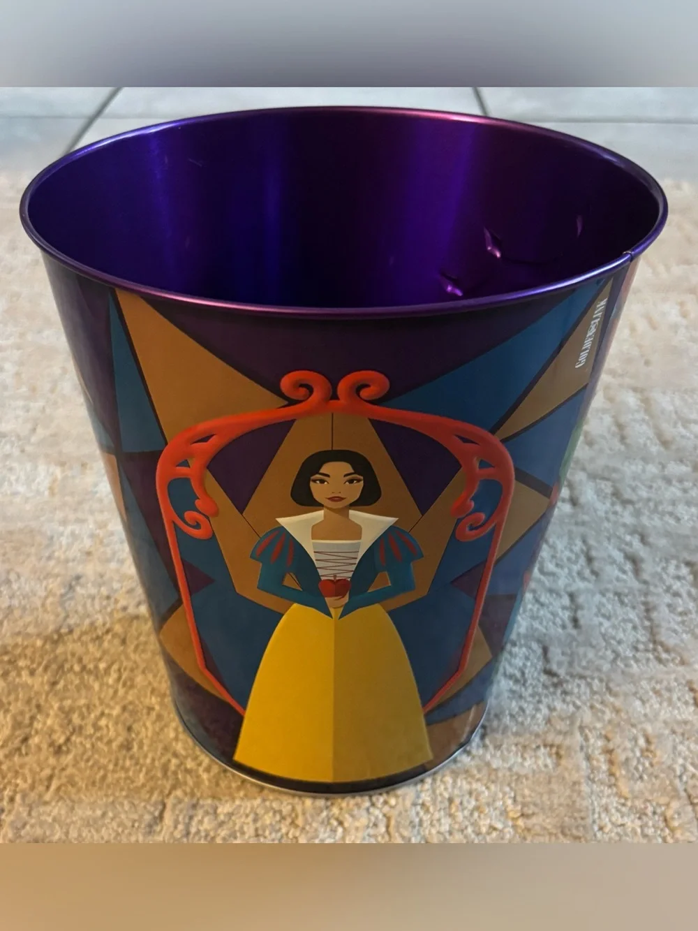 Disney Snow White Metal Popcorn Bucket